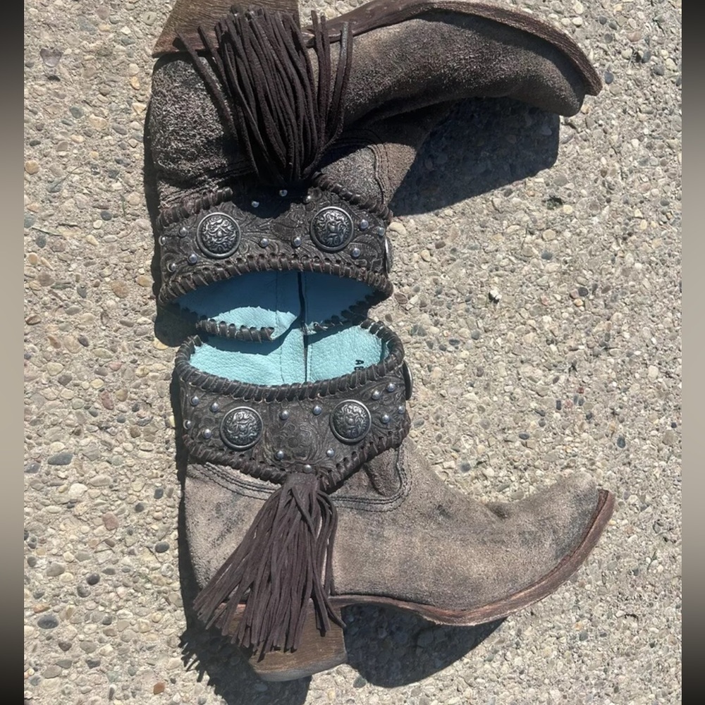 Women’s corral cowboy booties